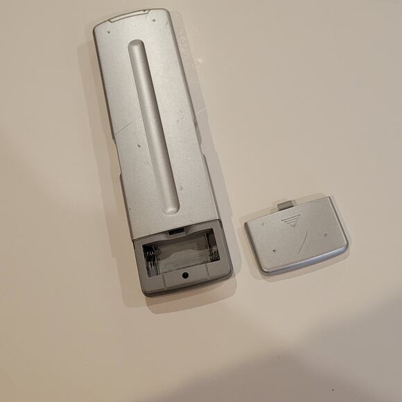 Original TEAC RC-866 DVD Player Remote Control - Picture 7 of 8